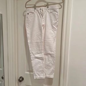 AG The Stilt Roll-Up White Capri